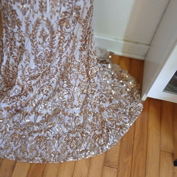Sequin Sweetheart Neck Mermaid Prom/HOCO/Party Gown from Windsor Size - Picture 10 of 15